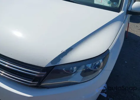 2012 Volkswagen Tiguan Se z USA, uszkodzony, nr VIN WVGBV7AX7CW527271